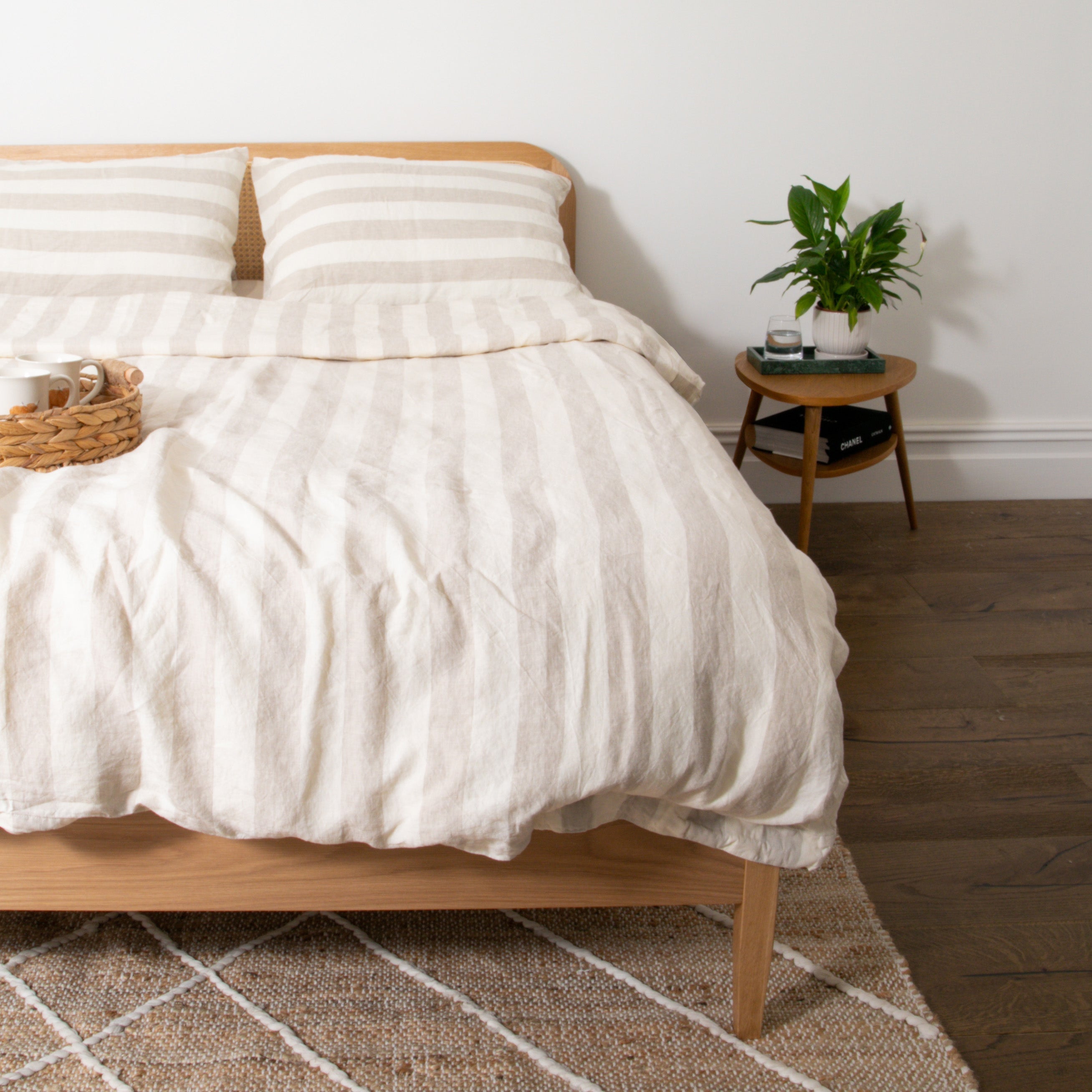 Why Choose Linen Over Other Materials?